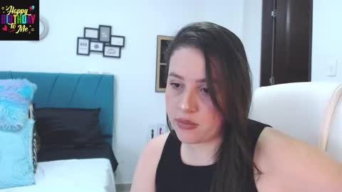 Kamilalopez online show from February 9, 11:25 pm