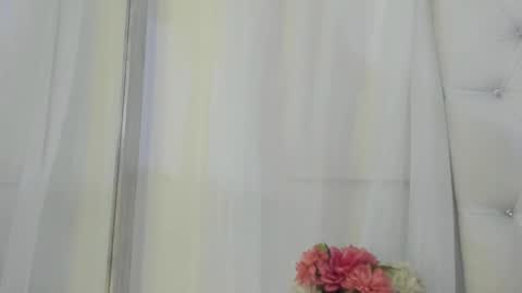 Snapshot of kamila_arias chatting on March 7, 12:12 pm online show from March 7, 12:12 pm
