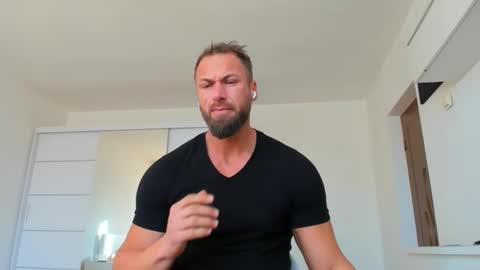 Snapshot of kanegriffin26 chatting on February 24, 6:38 am Kane OF strongkane online show from February 24, 6:38 am