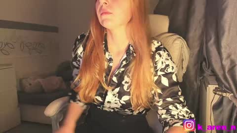 karen0092 online show from December 2, 6:38 pm