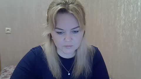 karennelsonx online show from February 4, 3:04 pm