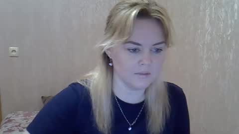 karennelsonx online show from February 4, 9:10 pm