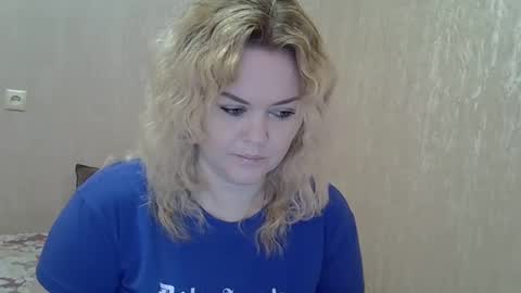 karennelsonx online show from February 20, 9:22 am