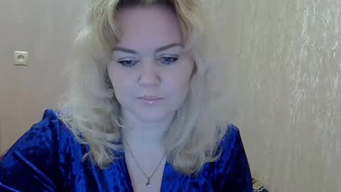 karennelsonx online show from February 14, 12:47 pm