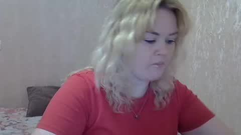 karennelsonx online show from February 5, 12:17 pm