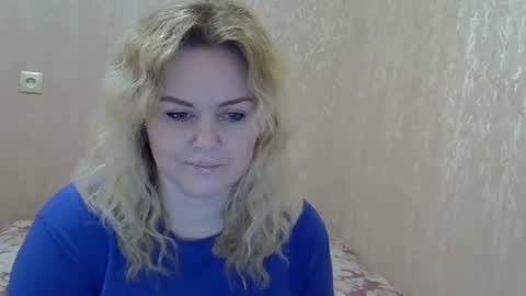 karennelsonx online show from March 6, 2:08 pm