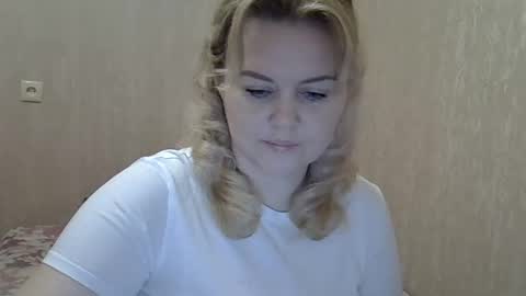 karennelsonx online show from January 31, 2:39 pm