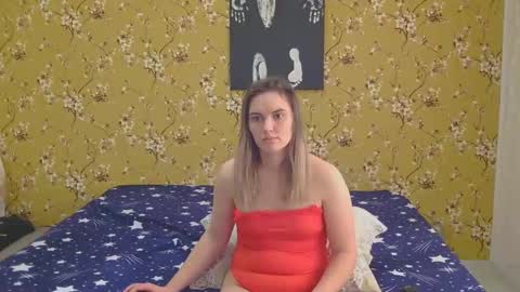Snapshot of karla318103 chatting on February 26, 9:22 am Karla online show from February 26, 9:22 am
