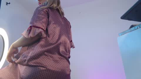 DIOR  online show from January 14, 3:26 pm