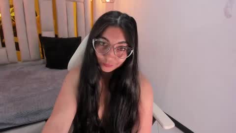 Snapshot of karla_hernandez chatting on February 11, 2:02 pm Karla online show from February 11, 2:02 pm
