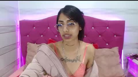 Snapshot of karla_slutskinny chatting on March 11, 9:45 am karla_slutskinny online show from March 11, 9:45 am