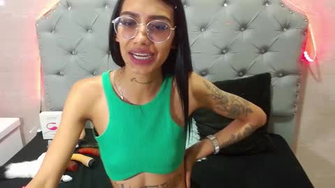Snapshot of karla_slutskinny chatting on February 19, 8:44 am karla_slutskinny online show from February 19, 8:44 am