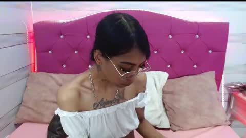 Snapshot of karla_slutskinny chatting on March 12, 3:57 am karla_slutskinny online show from March 12, 3:57 am