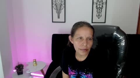 KARLYE online show from February 7, 5:52 am