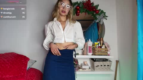 karol_goode online show from December 14, 7:07 am