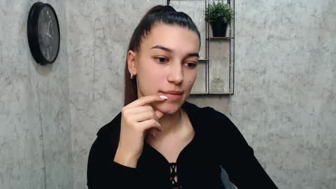 Karolina online show from February 9, 1:03 pm