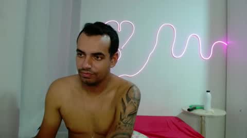 Tamires e Maicon online show from January 25, 9:46 pm