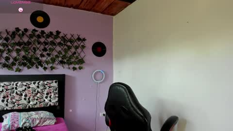 Snapshot of kassandra_james chatting on January 15, 9:20 pm kassandra james online show from January 15, 9:20 pm