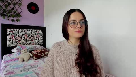 Snapshot of kassandra_james chatting on February 25, 2:26 pm kassandra james online show from February 25, 2:26 pm
