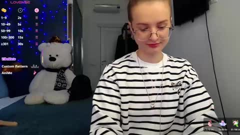 Snapshot of kate_jonson chatting on March 12, 8:19 am .Be kind and gentle with me and I will do my best for you. online show from March 12, 8:19 am