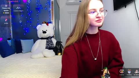 Snapshot of kate_jonson chatting on January 23, 2:07 pm .Be kind and gentle with me and I will do my best for you. online show from January 23, 2:07 pm