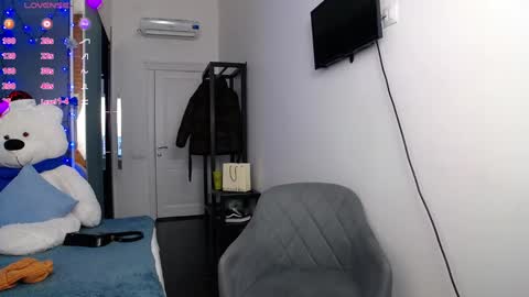 Snapshot of kate_jonson chatting on January 15, 8:30 am .Be kind and gentle with me and I will do my best for you. online show from January 15, 8:30 am