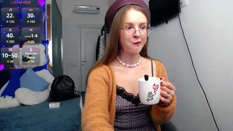 Snapshot of kate_jonson chatting on January 13, 2:53 pm .Be kind and gentle with me and I will do my best for you. online show from January 13, 2:53 pm