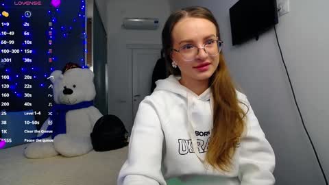 Snapshot of kate_jonson chatting on January 21, 8:08 am .Be kind and gentle with me and I will do my best for you. online show from January 21, 8:08 am