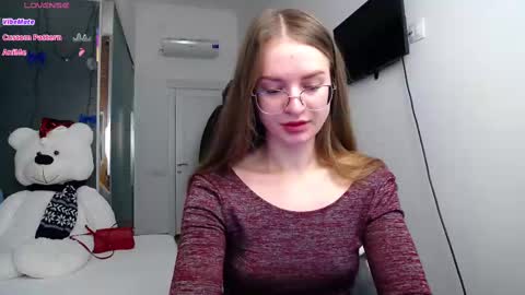 Snapshot of kate_jonson chatting on February 21, 7:34 am .Be kind and gentle with me and I will do my best for you. online show from February 21, 7:34 am