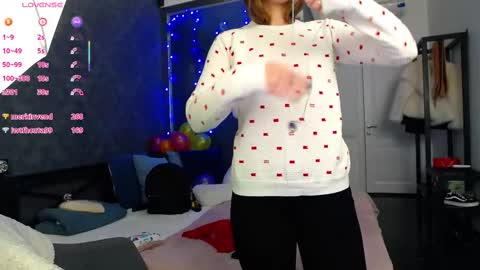 Snapshot of kate_jonson chatting on February 27, 6:53 pm .Be kind and gentle with me and I will do my best for you. online show from February 27, 6:53 pm