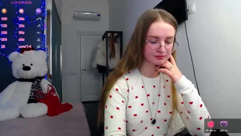Snapshot of kate_jonson chatting on February 27, 12:45 pm .Be kind and gentle with me and I will do my best for you. online show from February 27, 12:45 pm