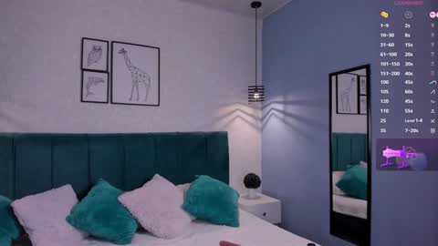 Snapshot of katherin_smith_ chatting on December 9, 4:34 am kathe online show from December 9, 4:34 am