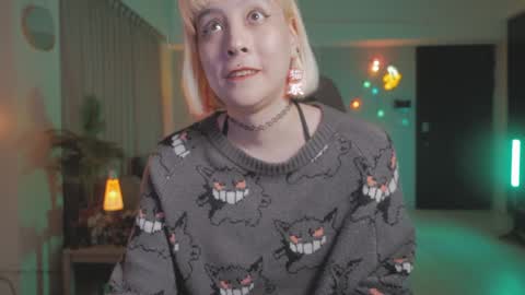 Snapshot of katherynlin chatting on December 12, 9:04 pm Kathy online show from December 12, 9:04 pm