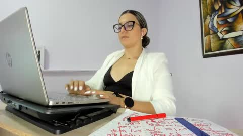 Snapshot of katia_foxx chatting on February 11, 3:29 pm Khaterine online show from February 11, 3:29 pm