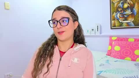 Snapshot of katia_foxx chatting on September 14, 11:55 am Khaterine online show from September 14, 11:55 am
