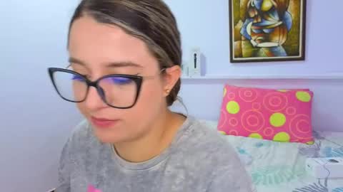 Snapshot of katia_foxx chatting on September 16, 12:07 pm Khaterine online show from September 16, 12:07 pm