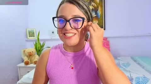 Snapshot of katia_foxx chatting on September 9, 1:33 pm Khaterine online show from September 9, 1:33 pm