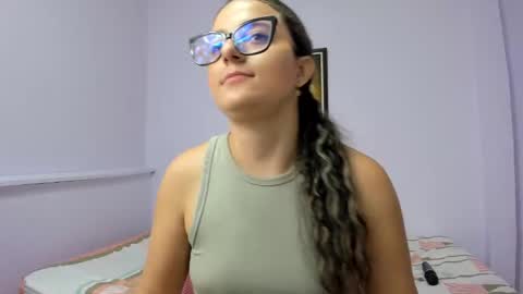 Snapshot of katia_foxx chatting on February 3, 3:17 pm Khaterine online show from February 3, 3:17 pm