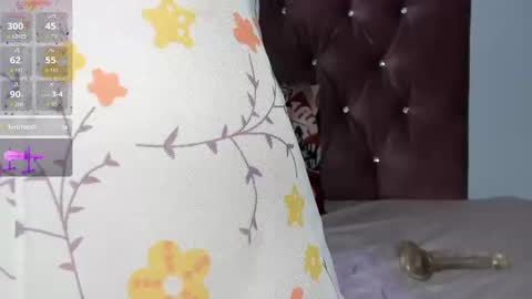 Snapshot of katia_megan chatting on September 20, 4:04 am katia_megan online show from September 20, 4:04 am