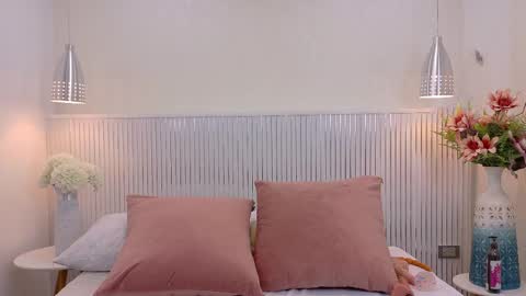 Snapshot of katia_moregb chatting on September 9, 8:42 pm Karen Villas online show from September 9, 8:42 pm