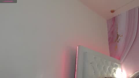 Snapshot of katyhornymilfsexy chatting on September 19, 8:12 pm katy online show from September 19, 8:12 pm