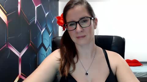 KayaLips online show from December 18, 3:11 pm