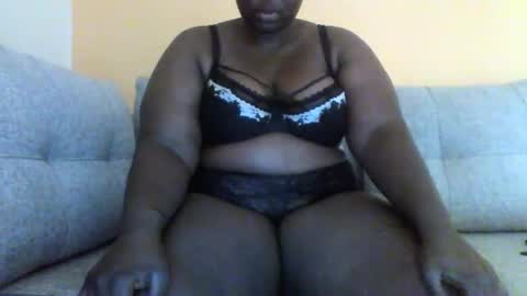 kayrabunnie online show from September 15, 11:44 am
