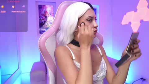 Snapshot of kayraowen chatting on March 1, 2:44 pm Kayra online show from March 1, 2:44 pm