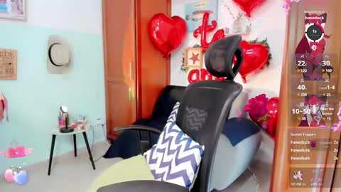Snapshot of keila_lol chatting on March 6, 7:32 pm Natalia online show from March 6, 7:32 pm