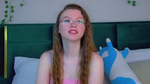 Snapshot of keiraace chatting on March 9, 12:42 pm Keira online show from March 9, 12:42 pm