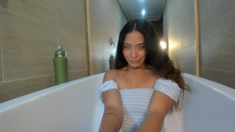 Snapshot of keiry_gonzalez23_aws chatting on September 11, 12:56 am keiry_gonzalez23_aws online show from September 11, 12:56 am