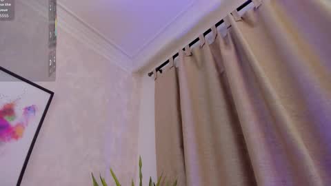 Snapshot of kellyy_ chatting on September 17, 5:33 am Kelly online show from September 17, 5:33 am
