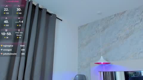 Snapshot of kellyy_ chatting on March 3, 10:38 am Kelly online show from March 3, 10:38 am
