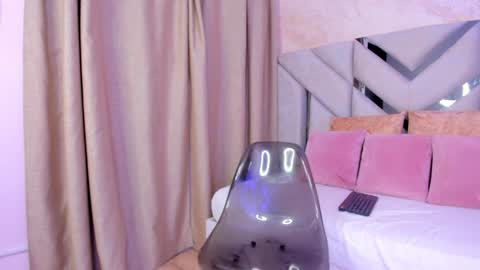 Kelly online show from January 26, 9:08 am